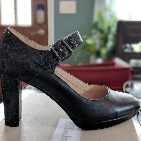 clarks kendra heels